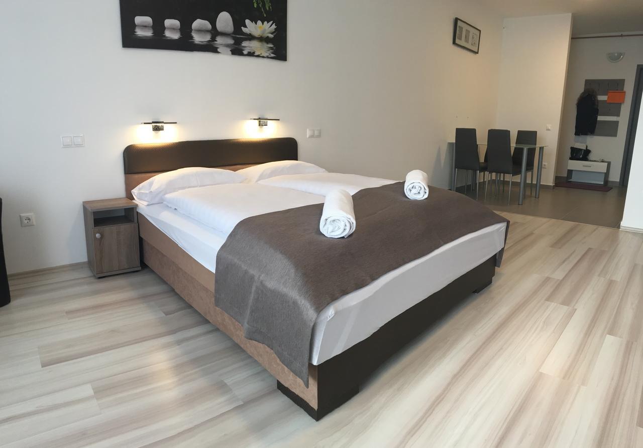 F&M Apartman Egerszalók Esterno foto